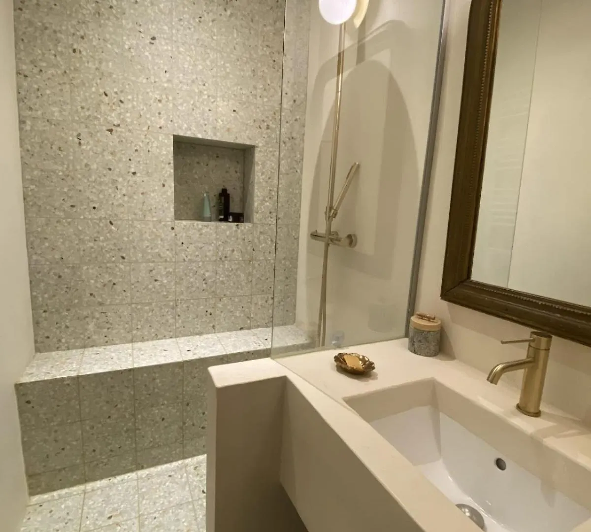 Cozy Haussmanian Flat In The Heart Of Apartment *